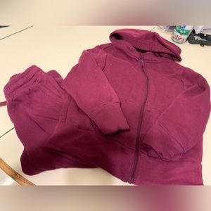 Girls sweatshirt and sweatpants set